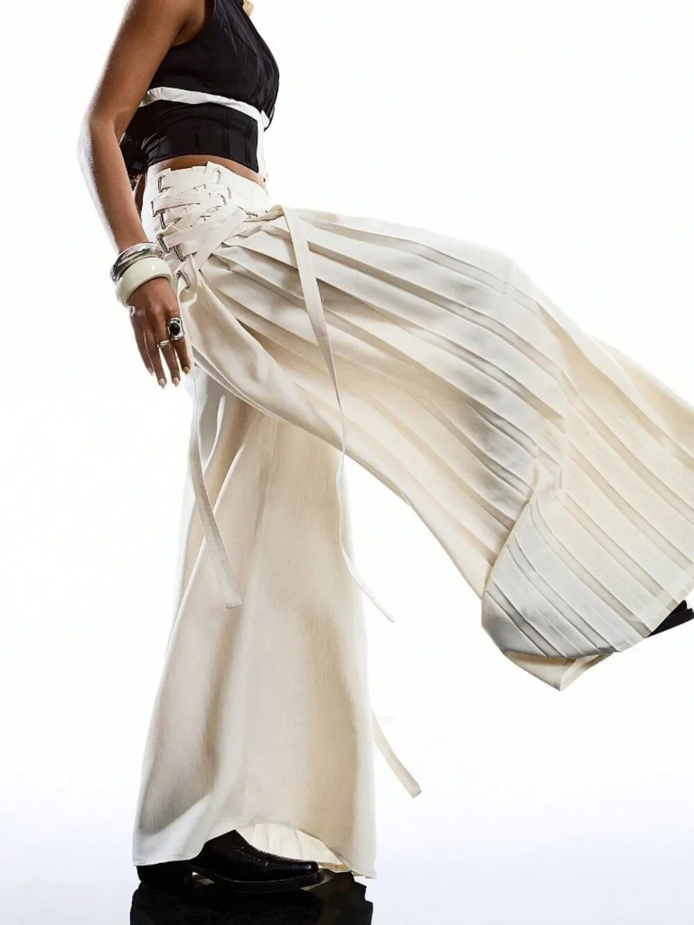 Casual Women's Minimalist Tie-Up wide legged pleated detailed Pants - Picture 3 of 7